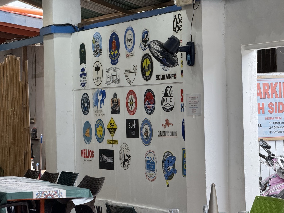 다이빙 샵 도착