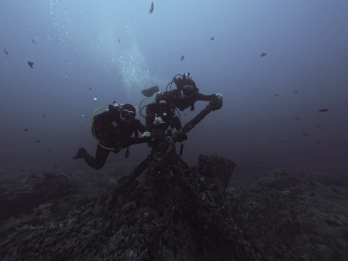 수중 단체 사진